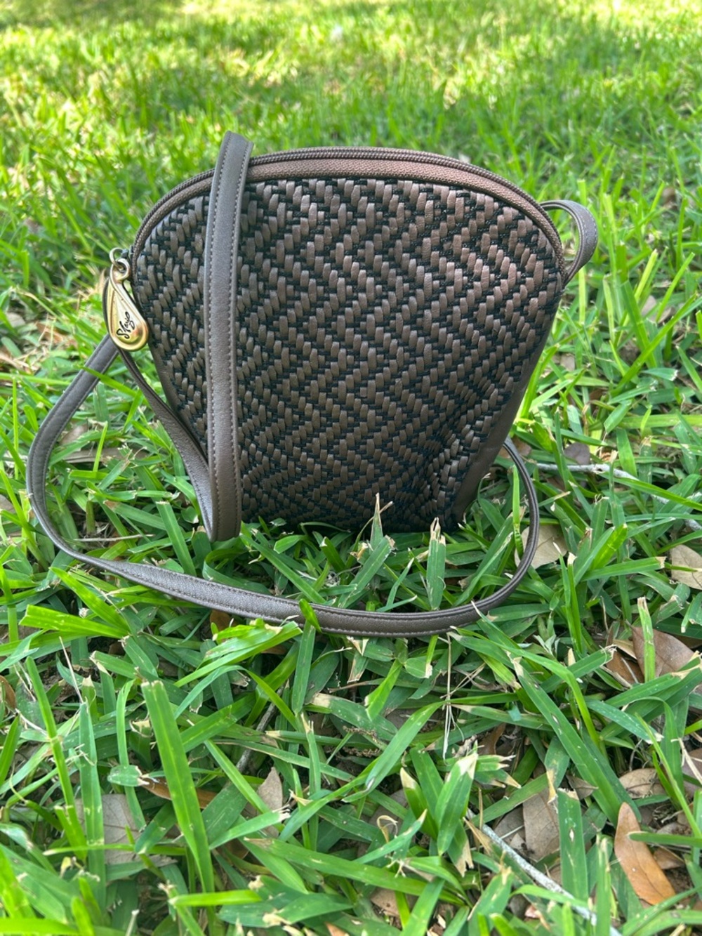 Vintage Sharif Woven Crossbody Bag in Dark Brown